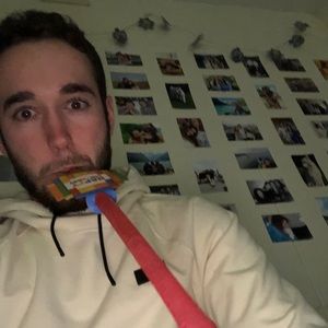 Meet your Posher, Ethan